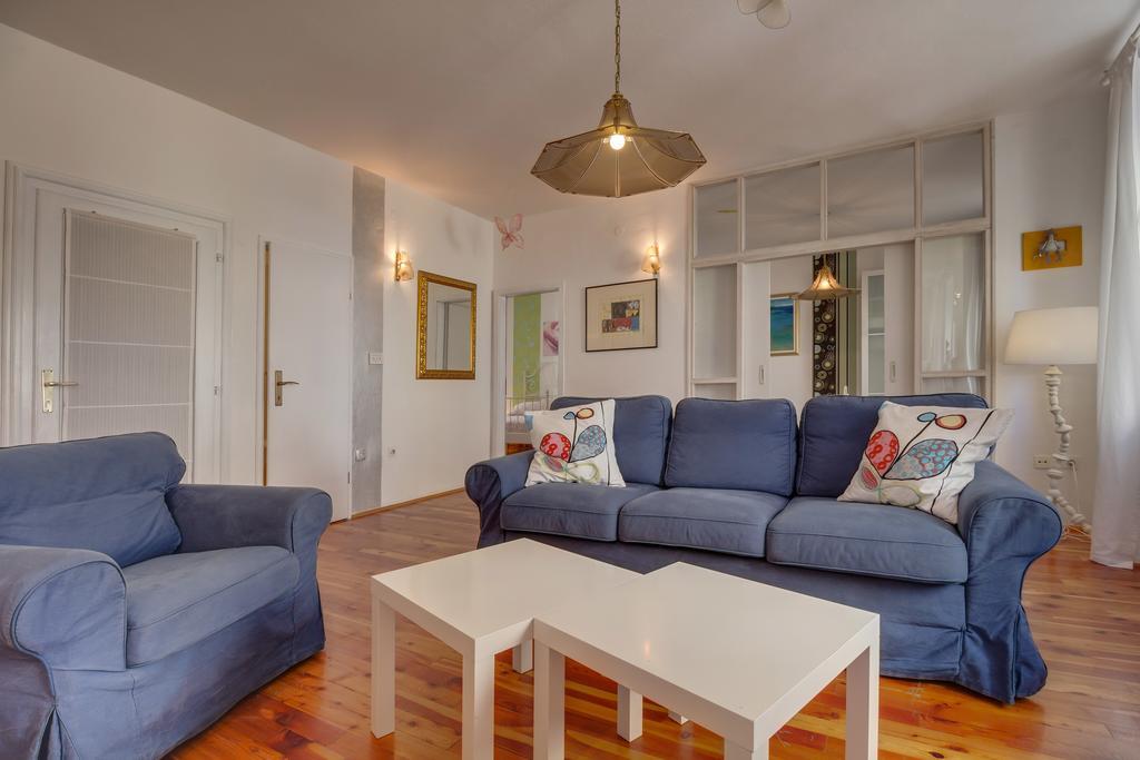 מאלי לוסיניי Apartments Mandarina חדר תמונה